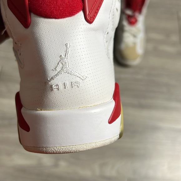 Air Jordan 6 Alternate Hare White & Red (8.5) - Picture 11 of 13